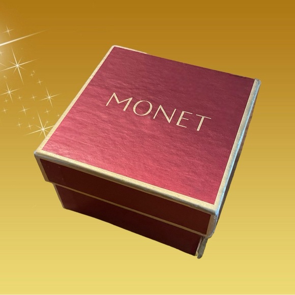 Monet Vintage Collectible Holiday Gift Trinket Box in Original Package - Picture 4 of 4